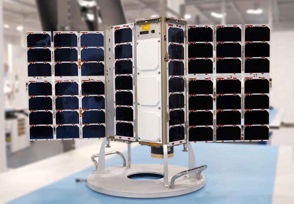 Spire LEMUR 6U satellite with the OroraTech