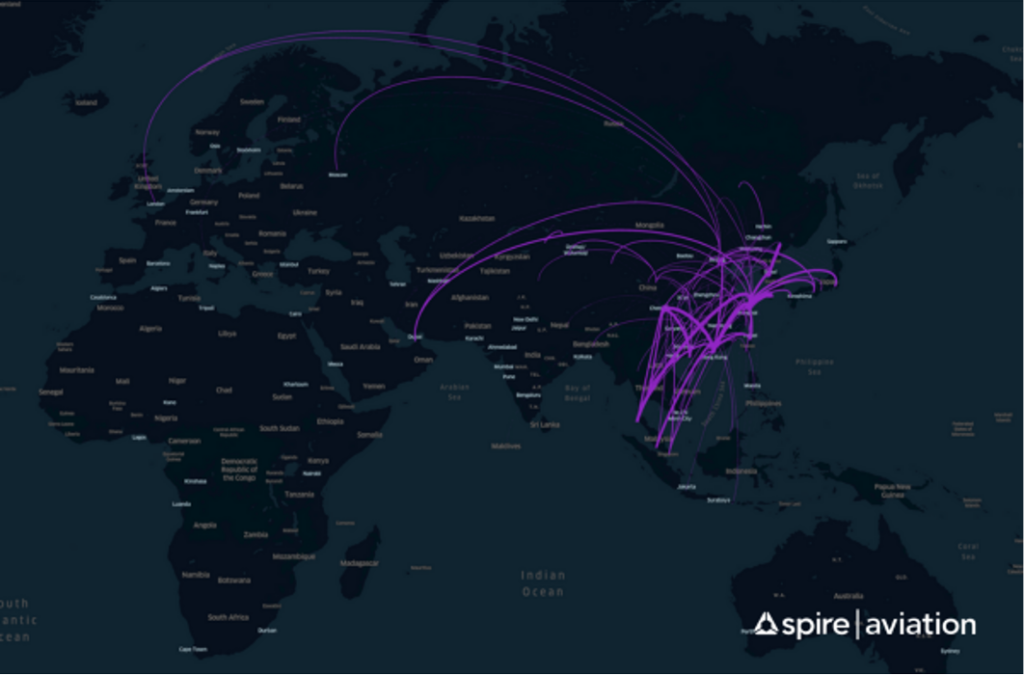 A map of flight routes for China's carriers showing domestic and international routes regionally and internationally.