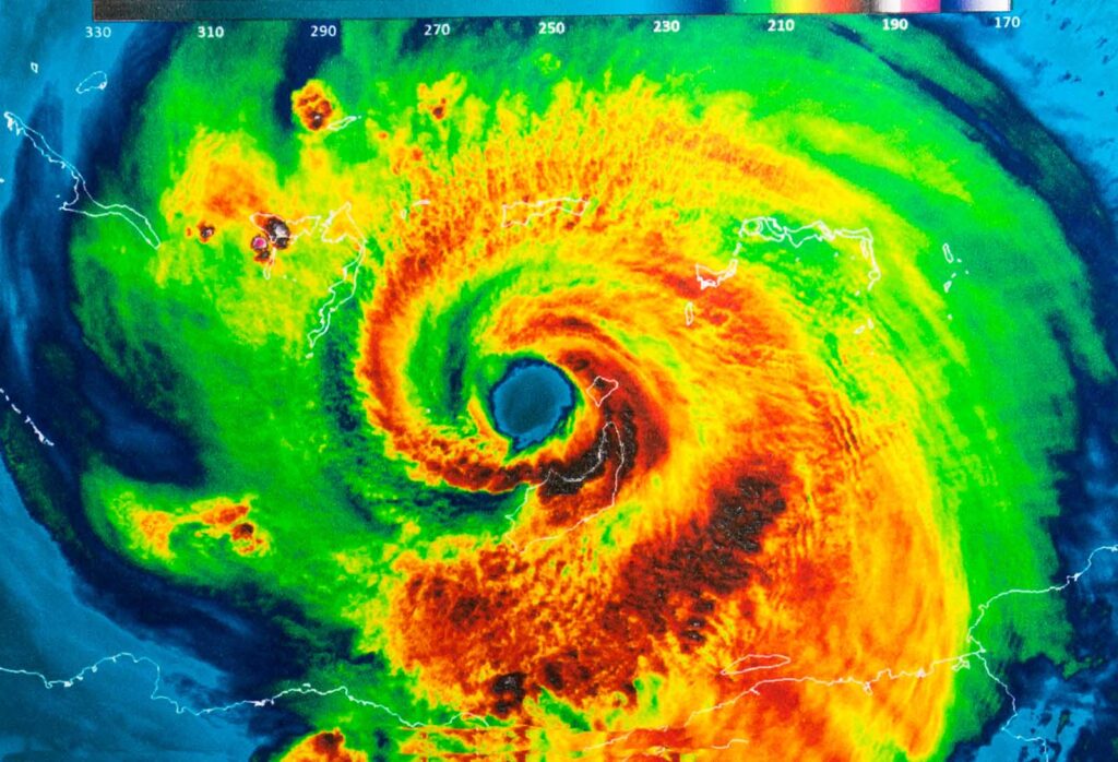 Geocolor image in the eye of Hurricane Irma